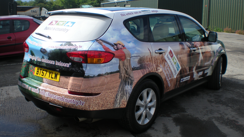 Vehicle wrap horse and country.png
